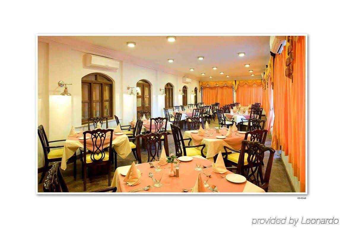 Atulya Fort Khejarla Restaurant foto