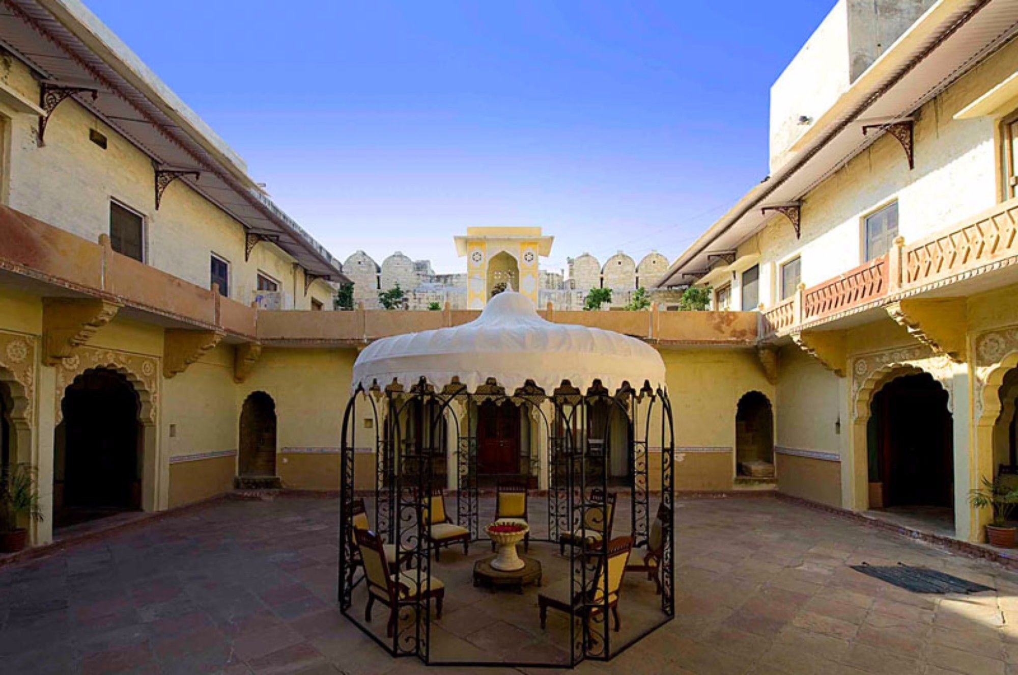Atulya Fort Khejarla Exterior foto